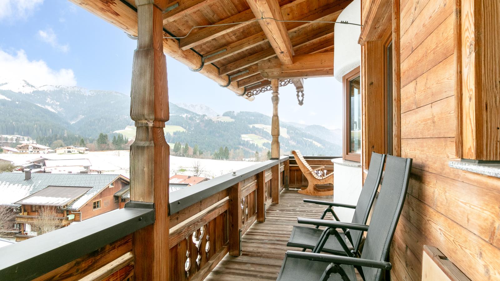 Landhaus Marchfeld Top 1  Top 2-Terrasbalkon