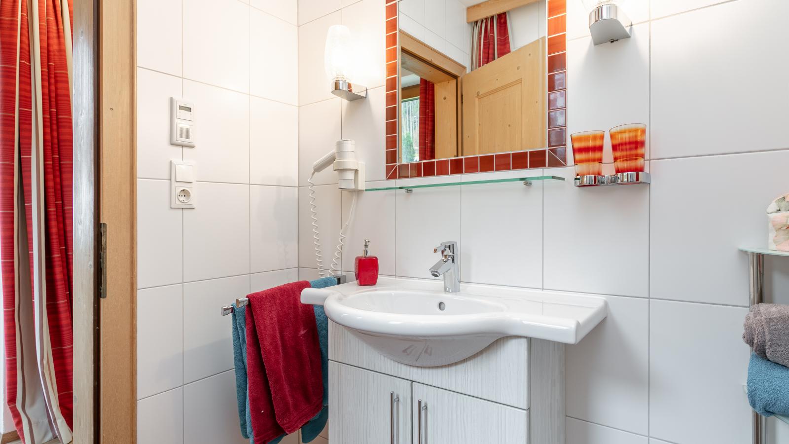 Landhaus Marchfeld Top 1  Top 2-Badkamer