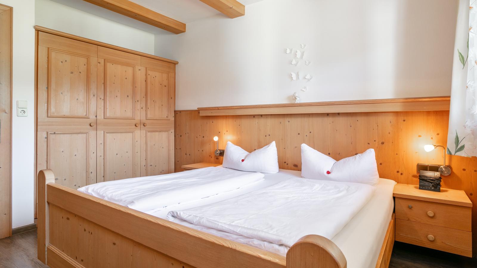 Landhaus Marchfeld Top 1  Top 2 Top 3-Bedroom