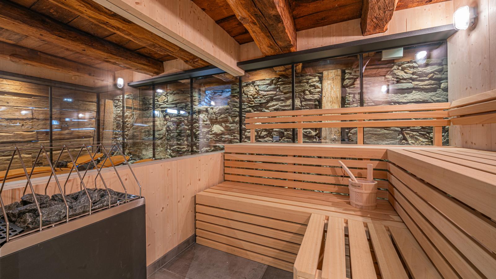 Raneburg 4 Futterhaus-Sauna