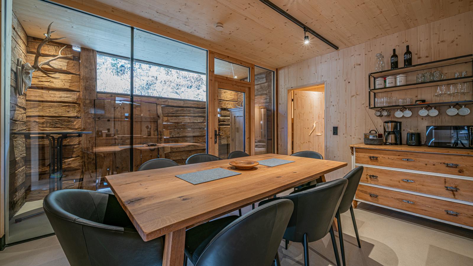 Raneburg 4 Futterhaus