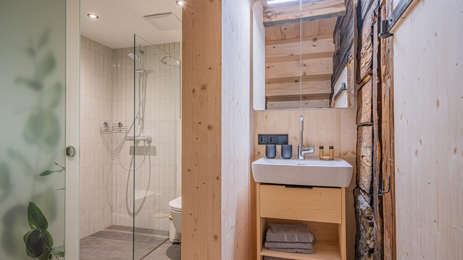 Raneburg 4-Bathroom