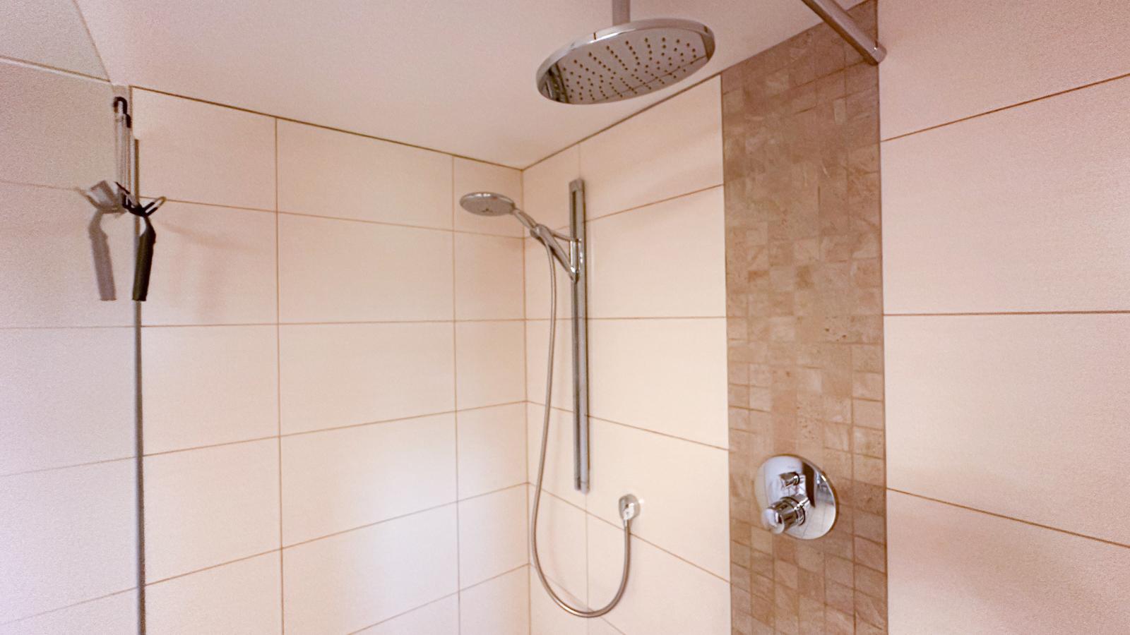 Eifelleben Kleinlangenfeld-Badkamer