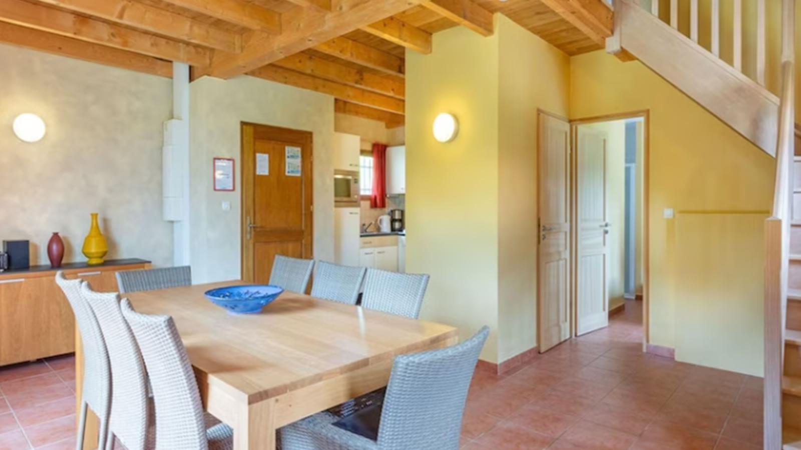 Lac Bleu nr 14-Eetkamer