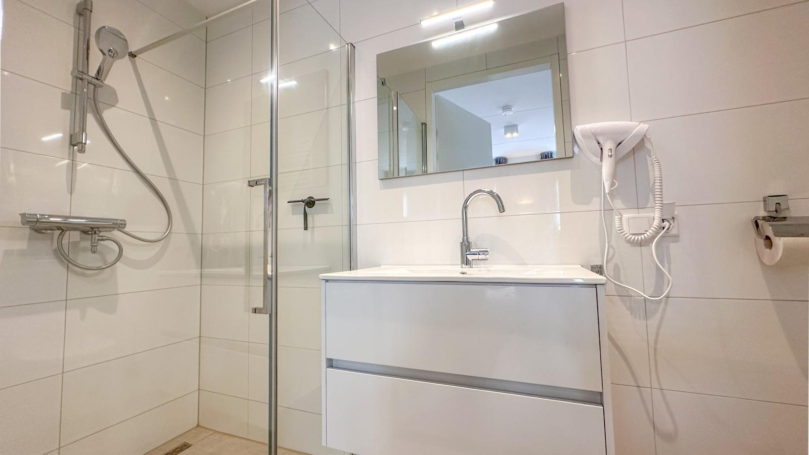 Dune Deluxe 81-Badkamer