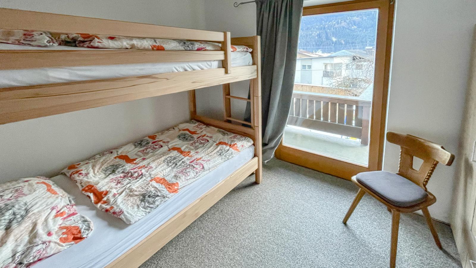 Nussbaumer-Schlafzimmer