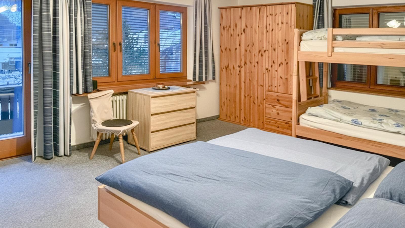 Nussbaumer-Schlafzimmer