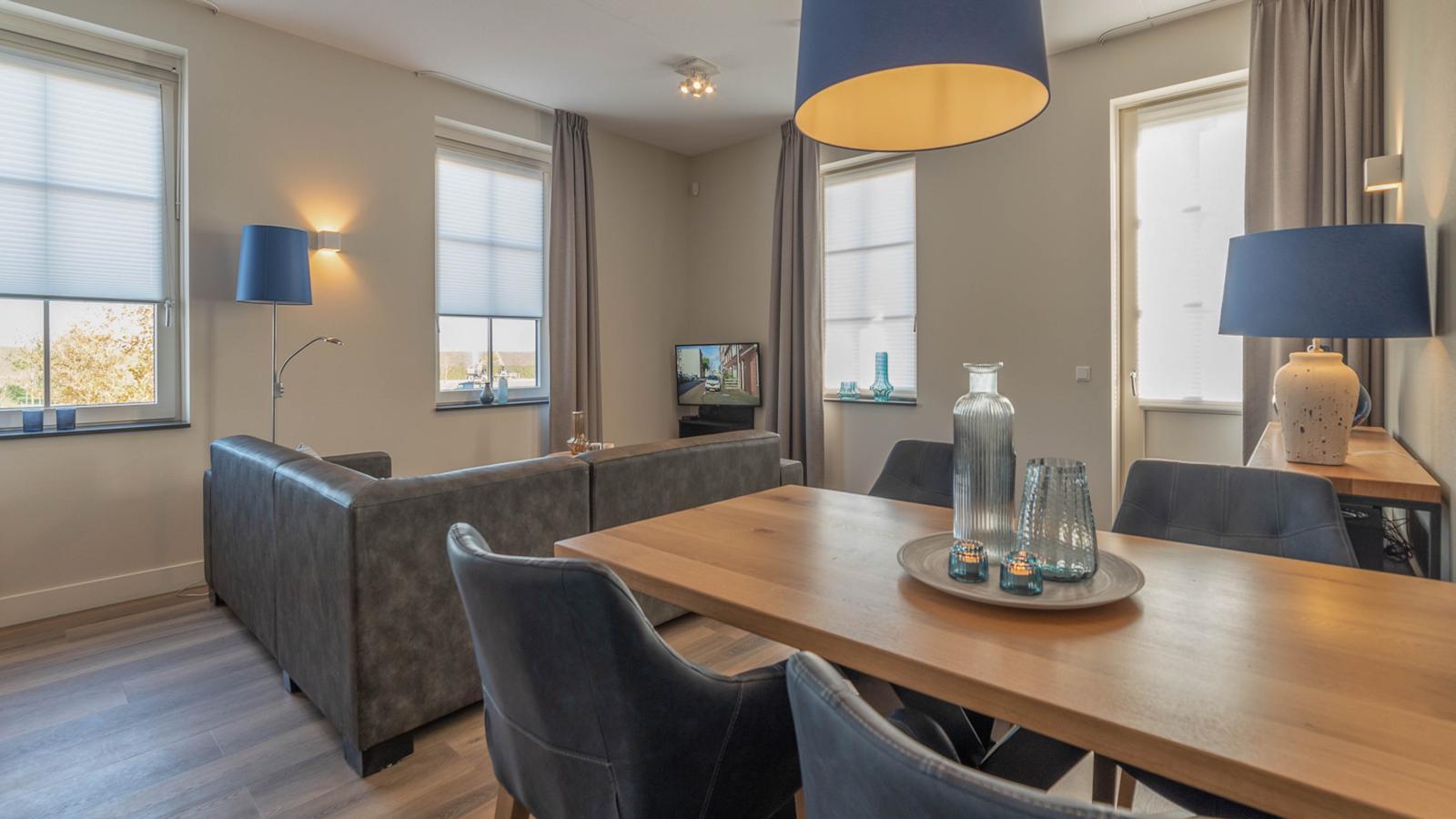 SeaLuxe Suite 27D-Eetkamer