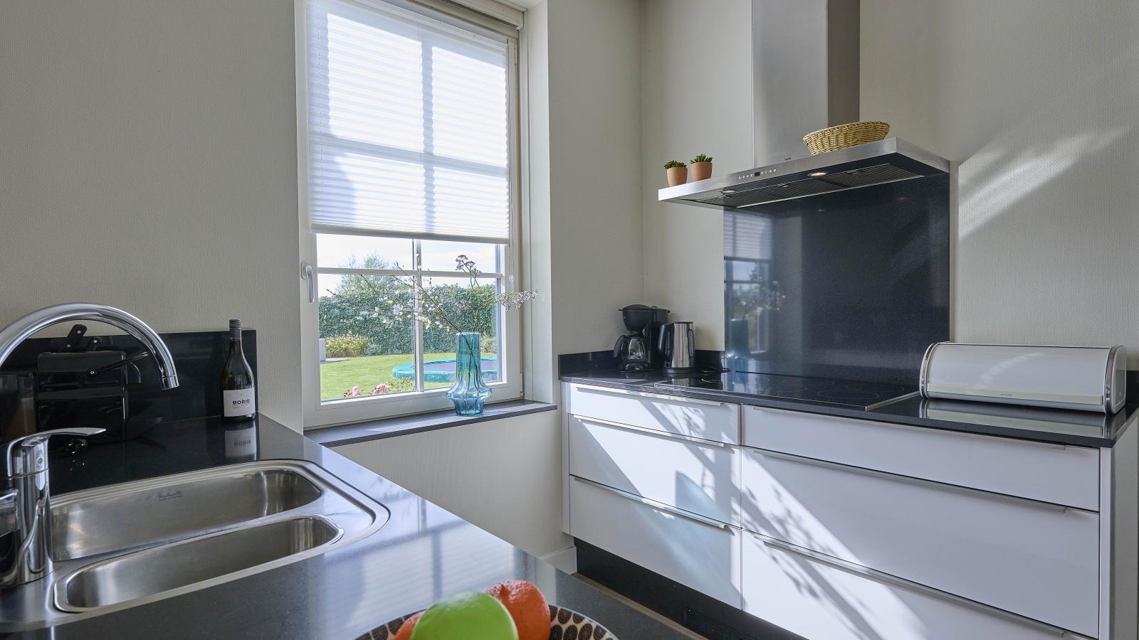 SeaLuxe Residence 27C-Keuken