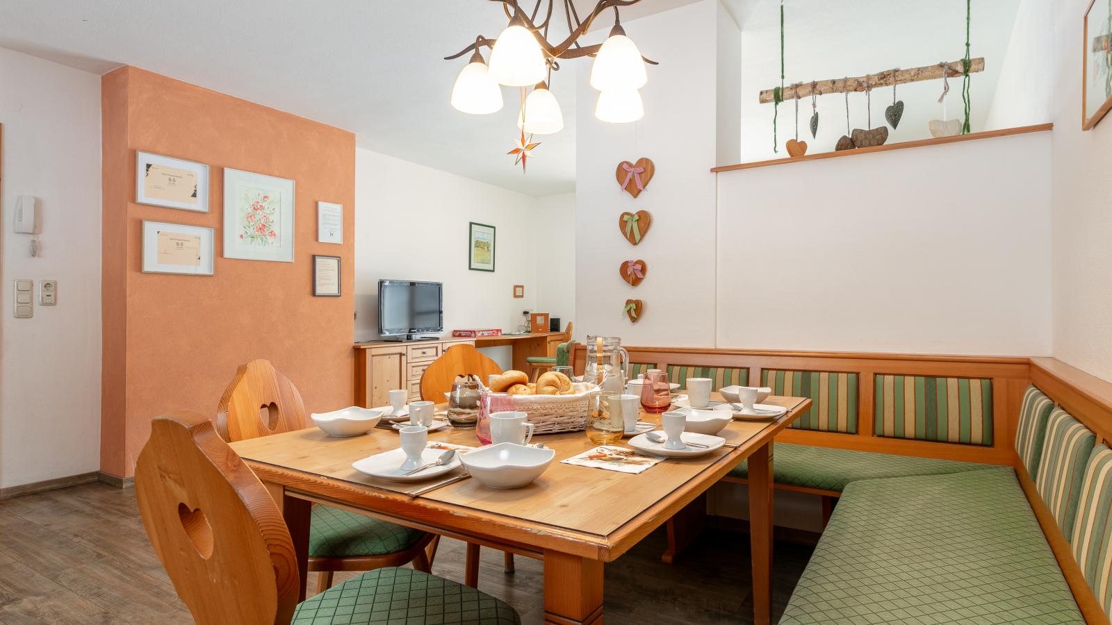 Lahnerhorn  Marchenthorn-Salle à manger