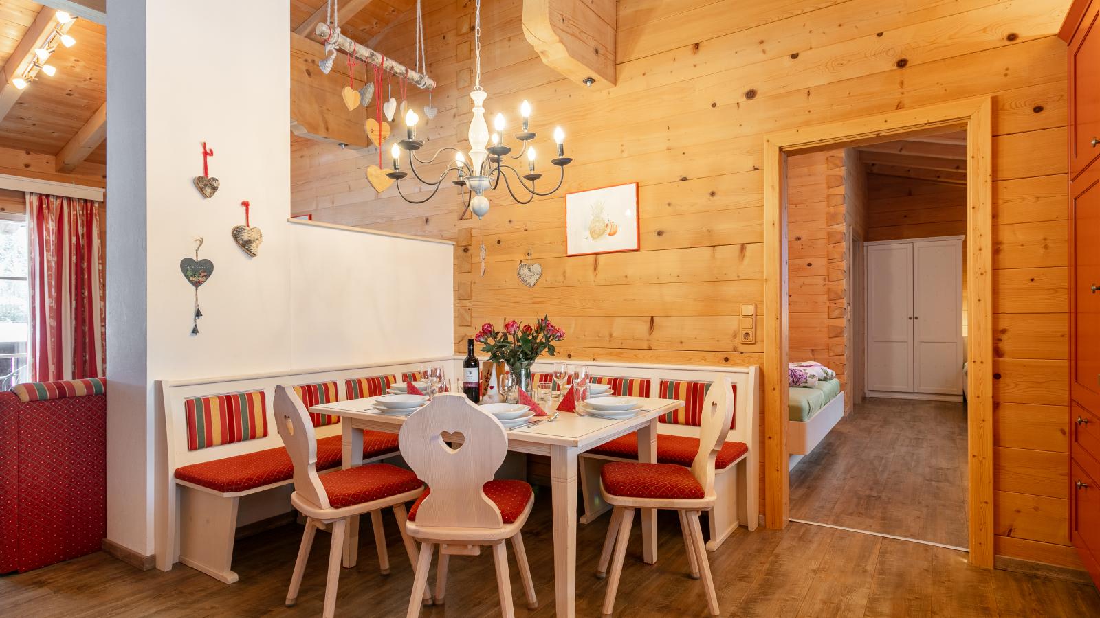 Lahnerhorn  Marchenthorn-Salle à manger