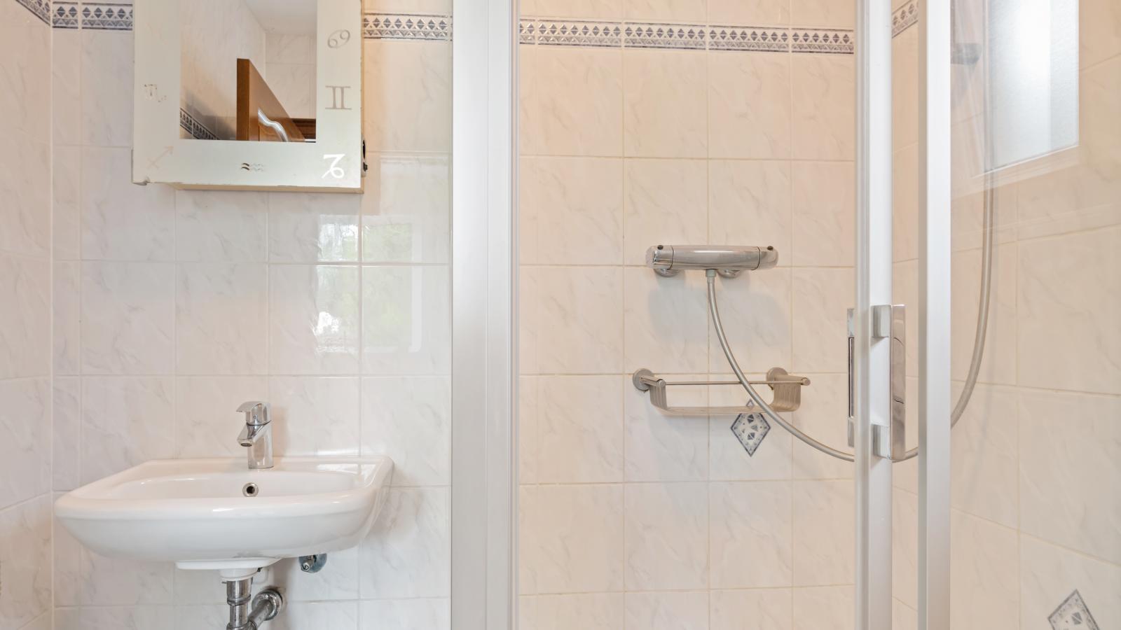 Frontzate - Bathroom