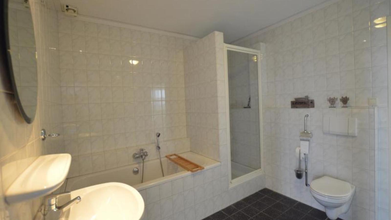 De open schuur-Badkamer