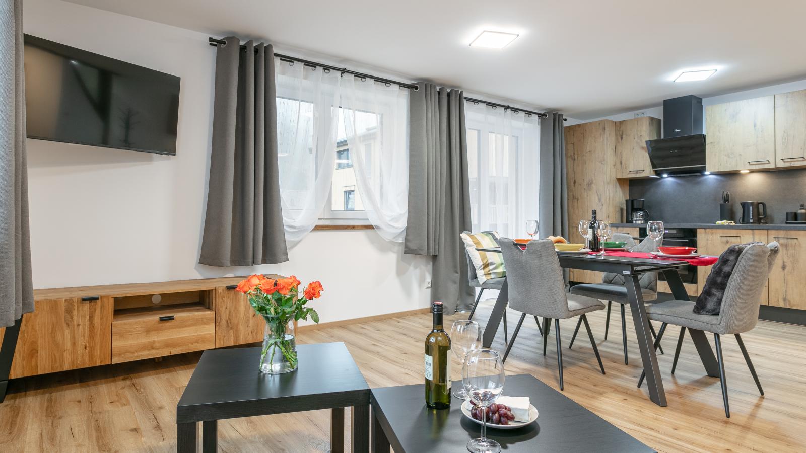 Tennerhof Apartments Top 1 2 3-Eetkamer