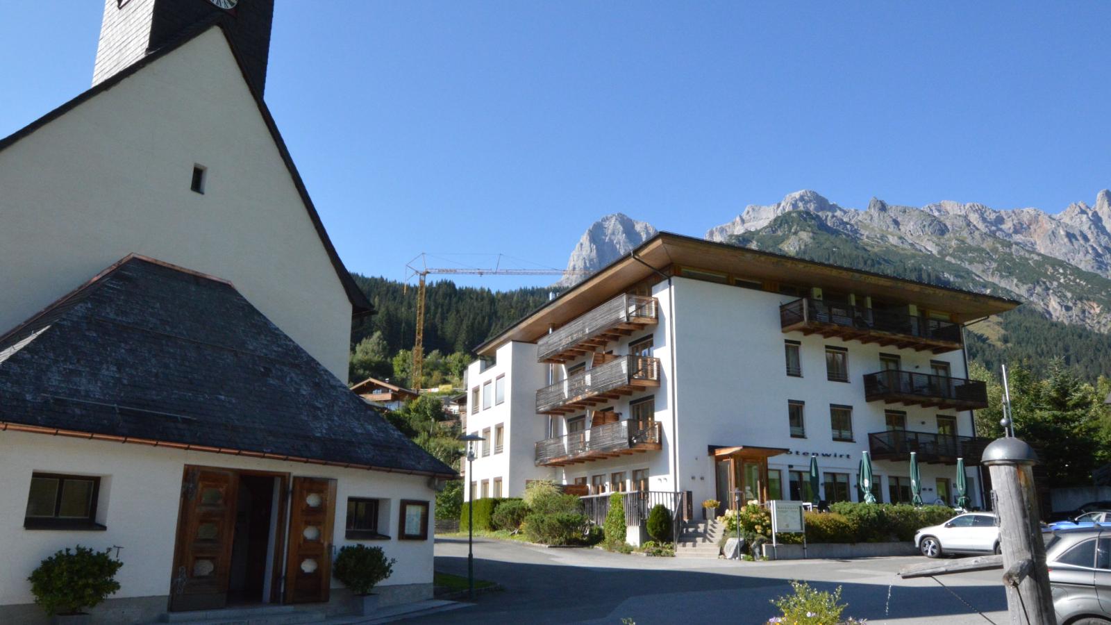 Kirchenstüberl-Exterior in summer