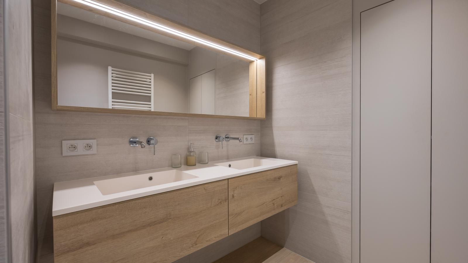 Wimbledon Westende - 0306-Bathroom