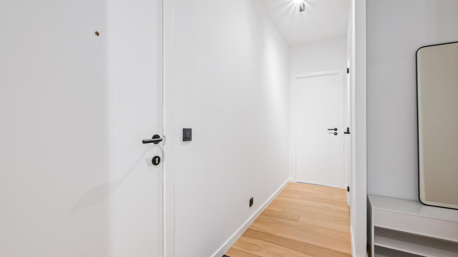 Malibu Beach - 4A-Hall & reception