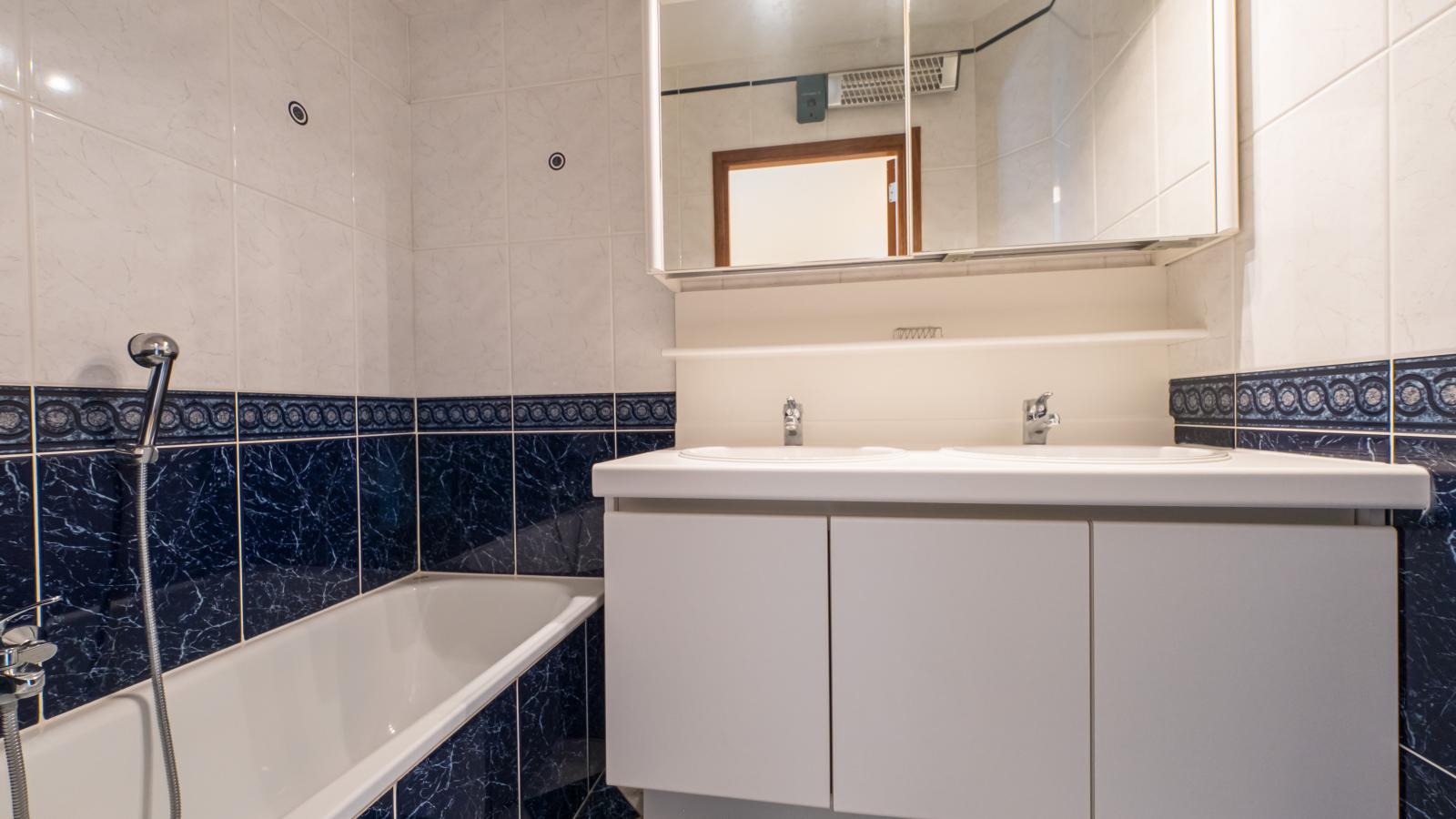 Azur Palace  - 0602-Badkamer