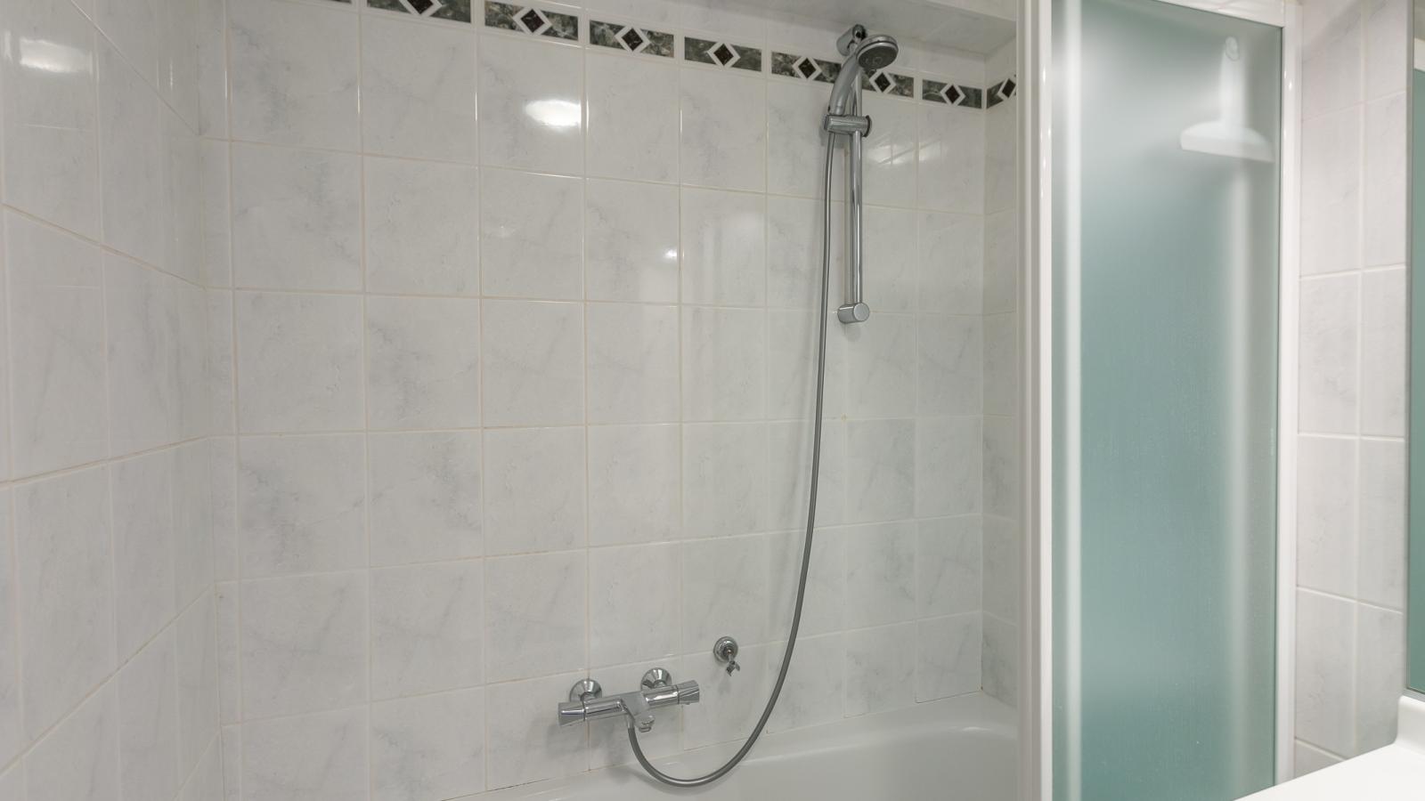 Duindal I - 0201 + box K6-Badkamer