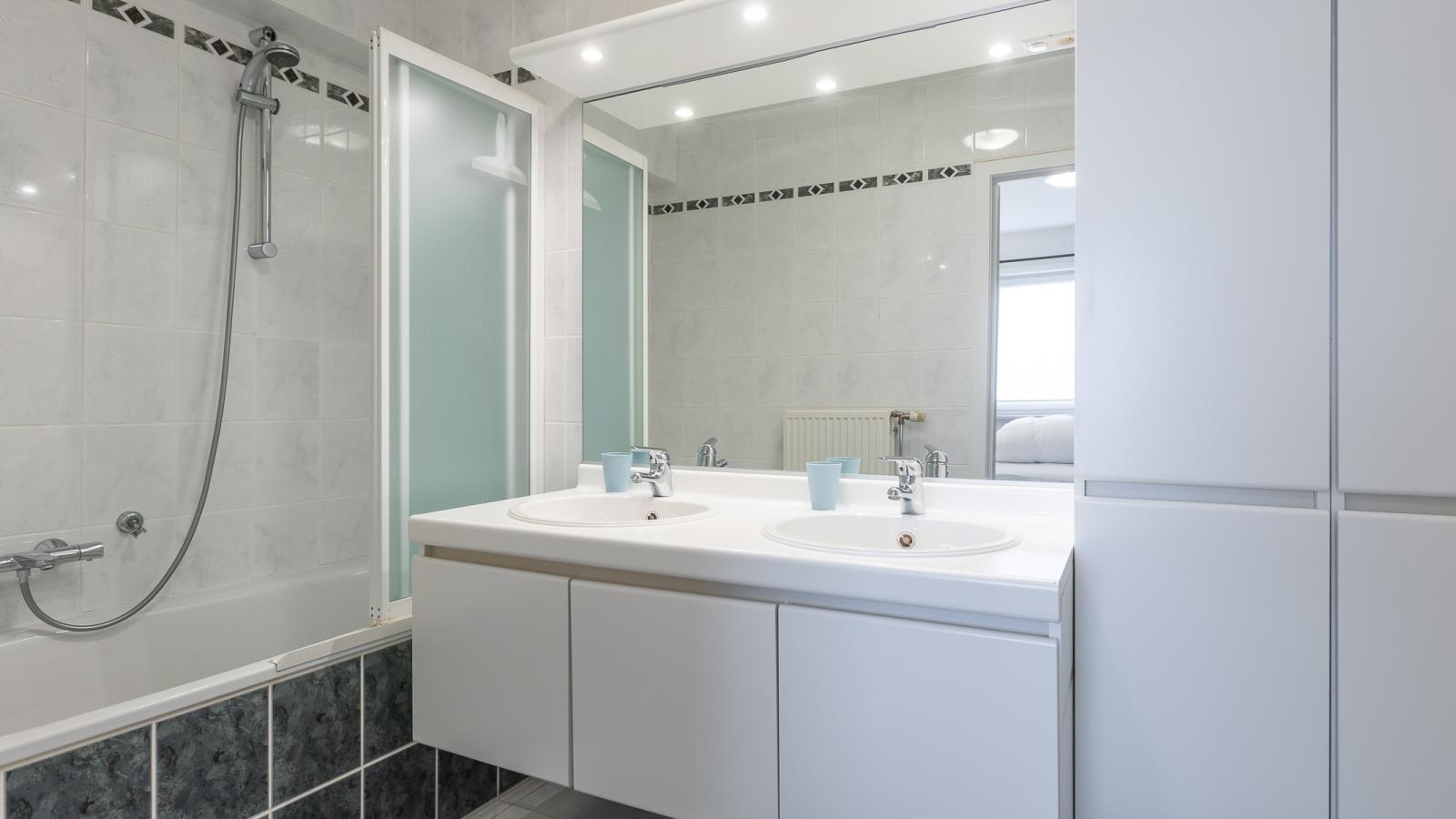 Duindal I - 0201 + box K6-Badkamer