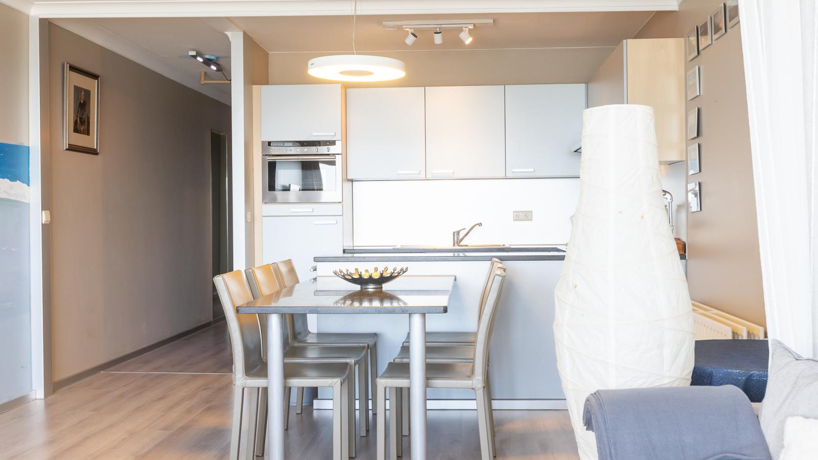 Long Beach 1 - 0904-Woonkamer