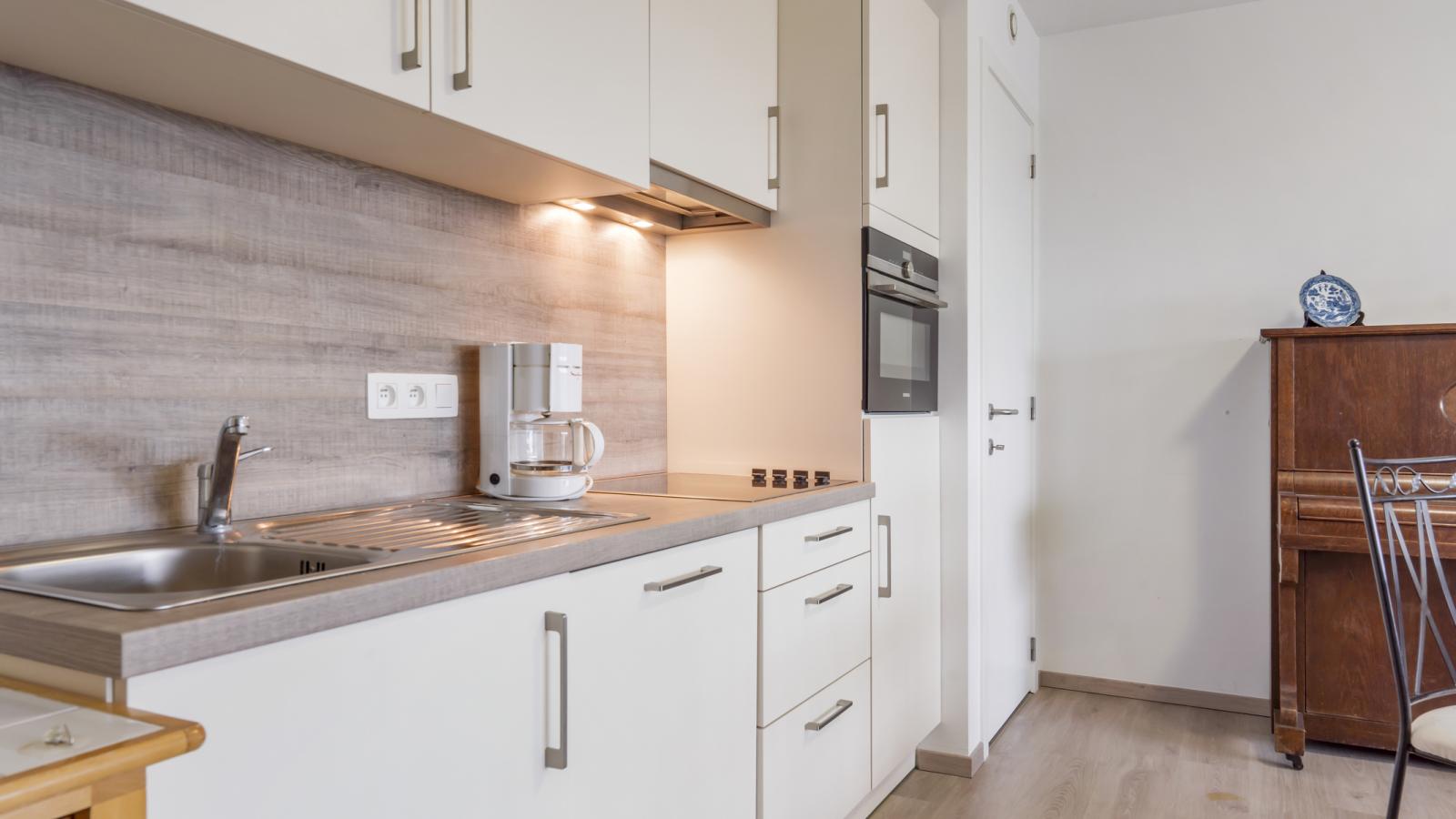 B City Complex - 0209-Küche