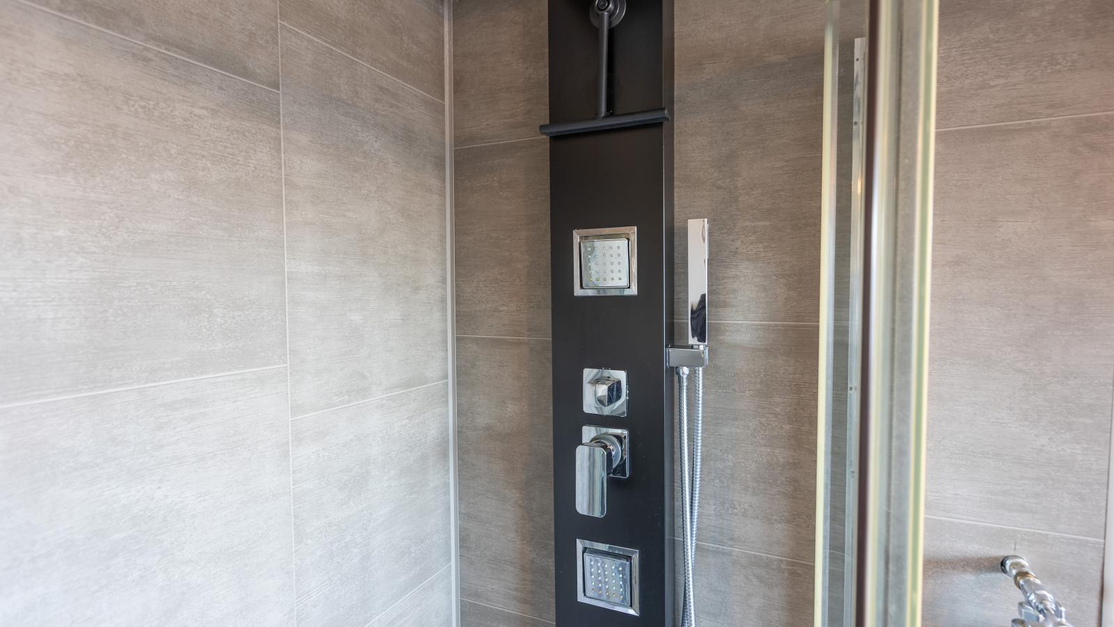 Woning - Onderwijsstraat-Badkamer