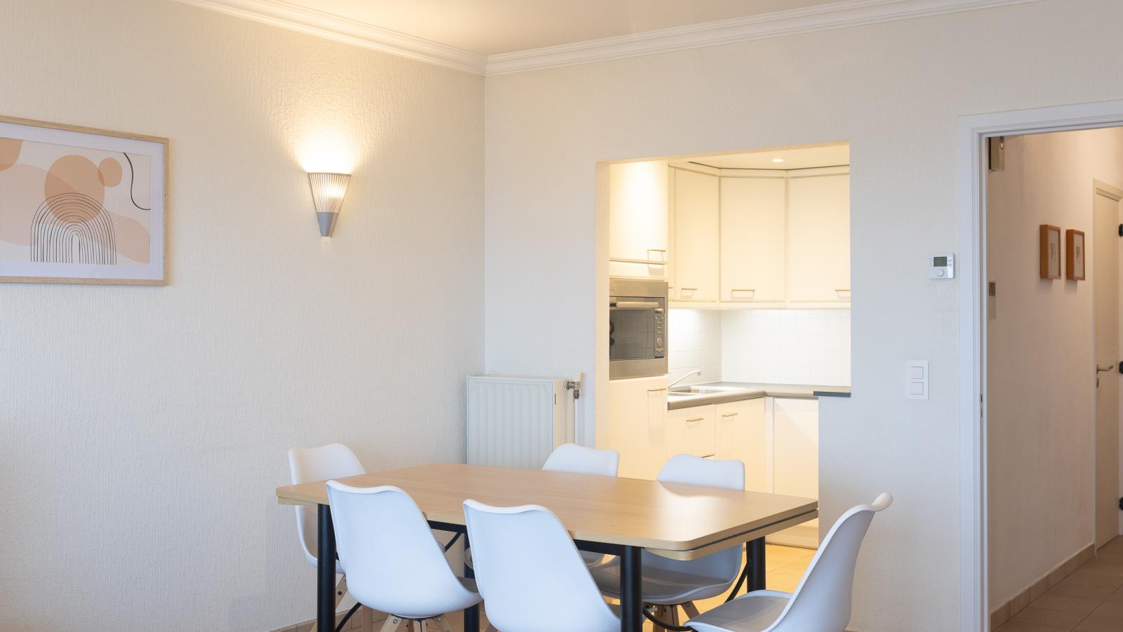 Sun Beach - 0301-Salon