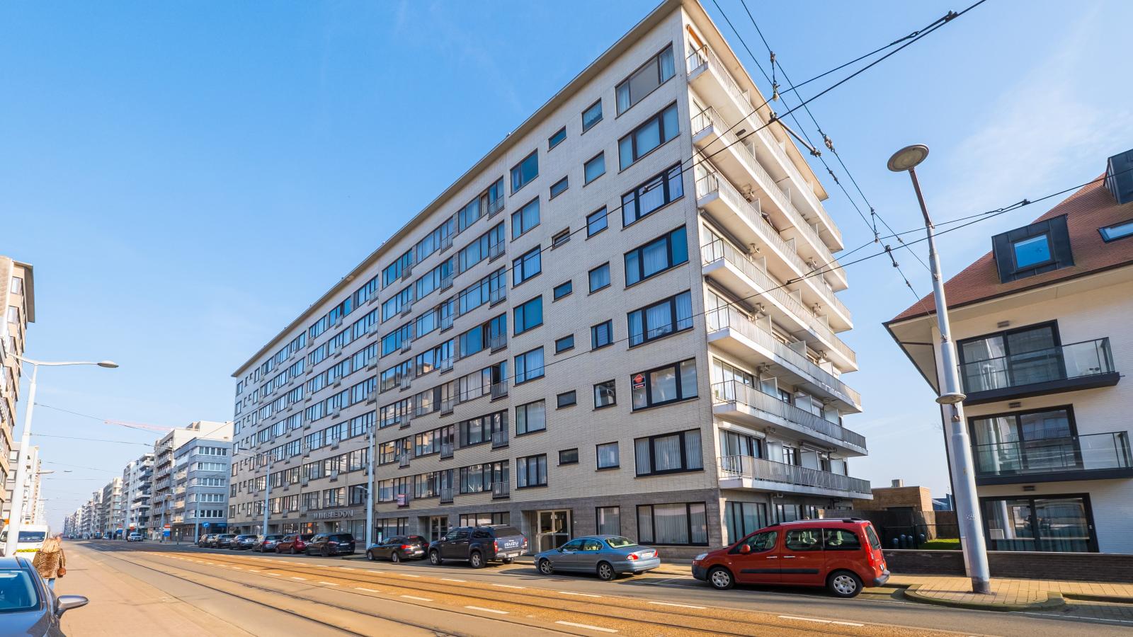 Wimbledon A - 0803-Extérieur