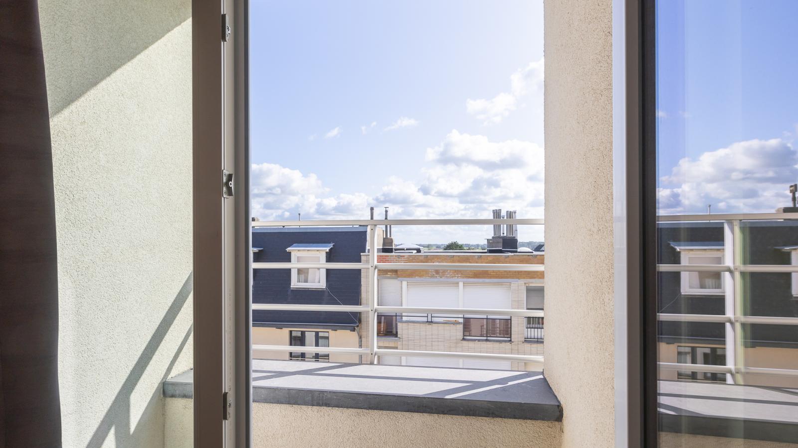 Con Amore - 0403-View