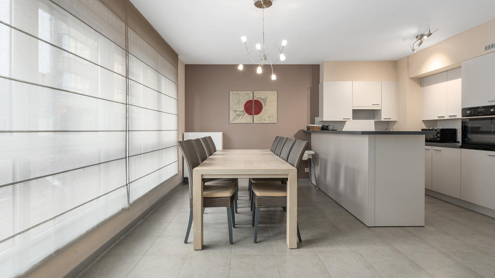 Zeetrapper - 001-Salon