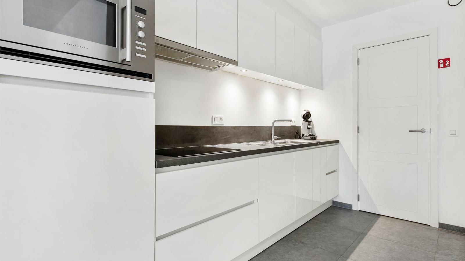 Zenith - 0105-Cuisine