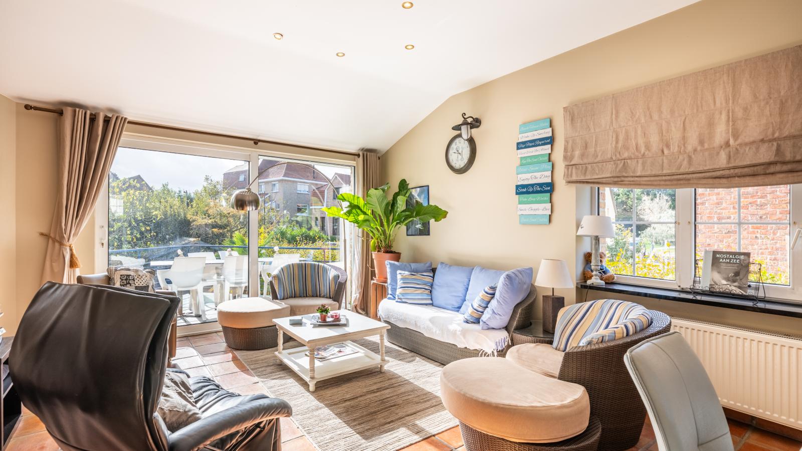 Le Palmier-Woonkamer