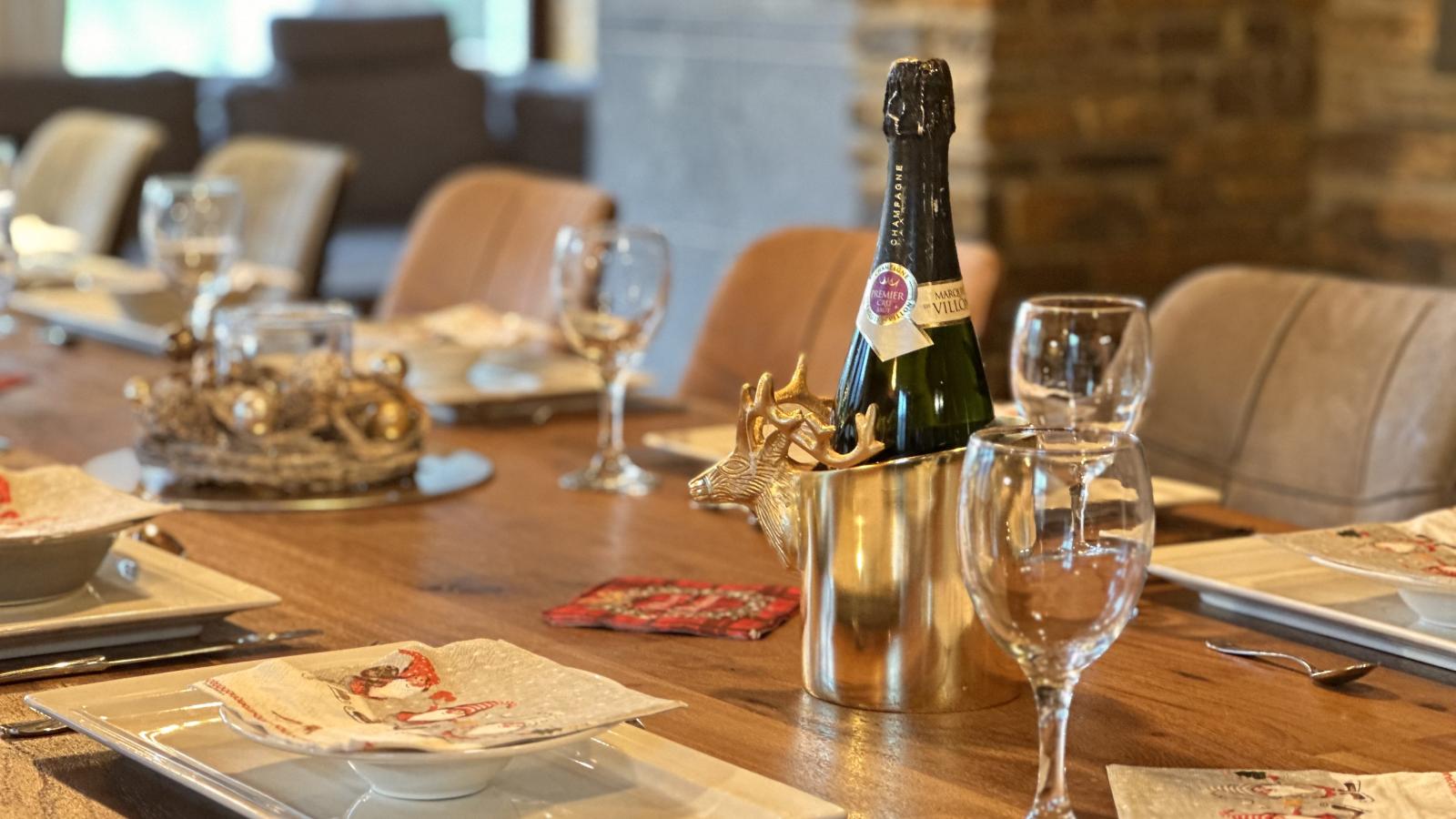 Léora Cosy-Dining room