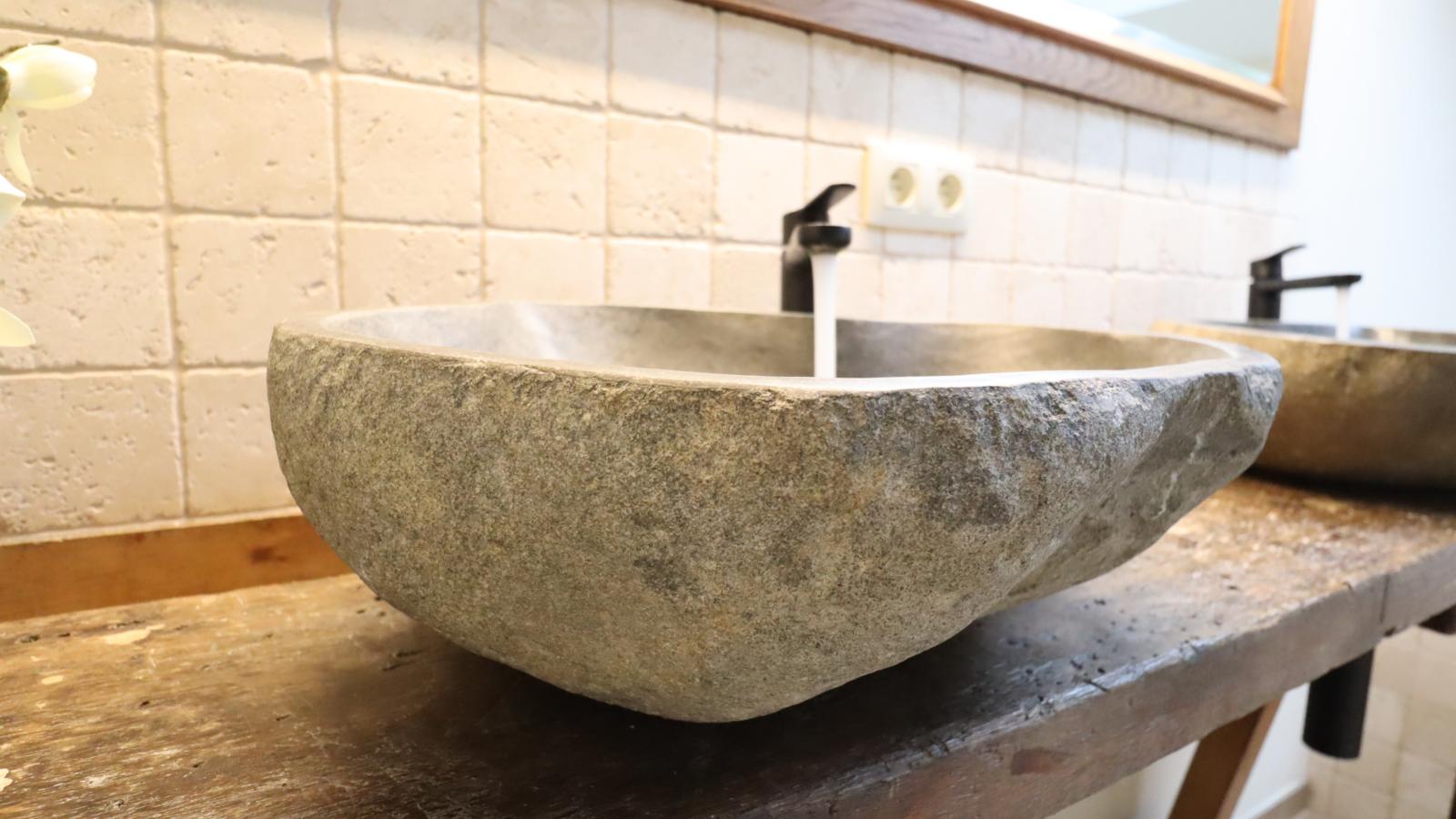 Léora Cosy-Bathroom