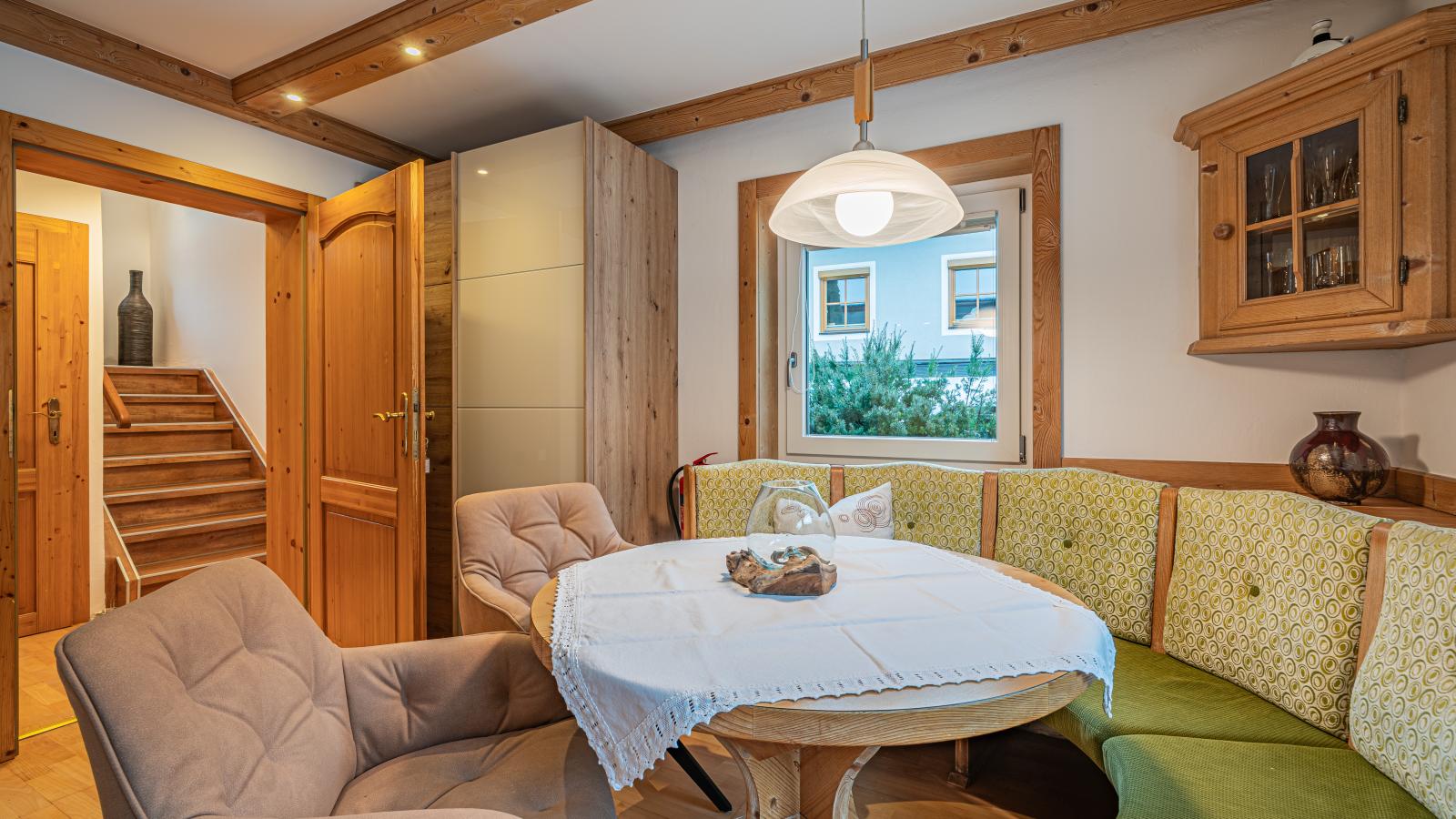 Alpen Haus Maria-Eetkamer