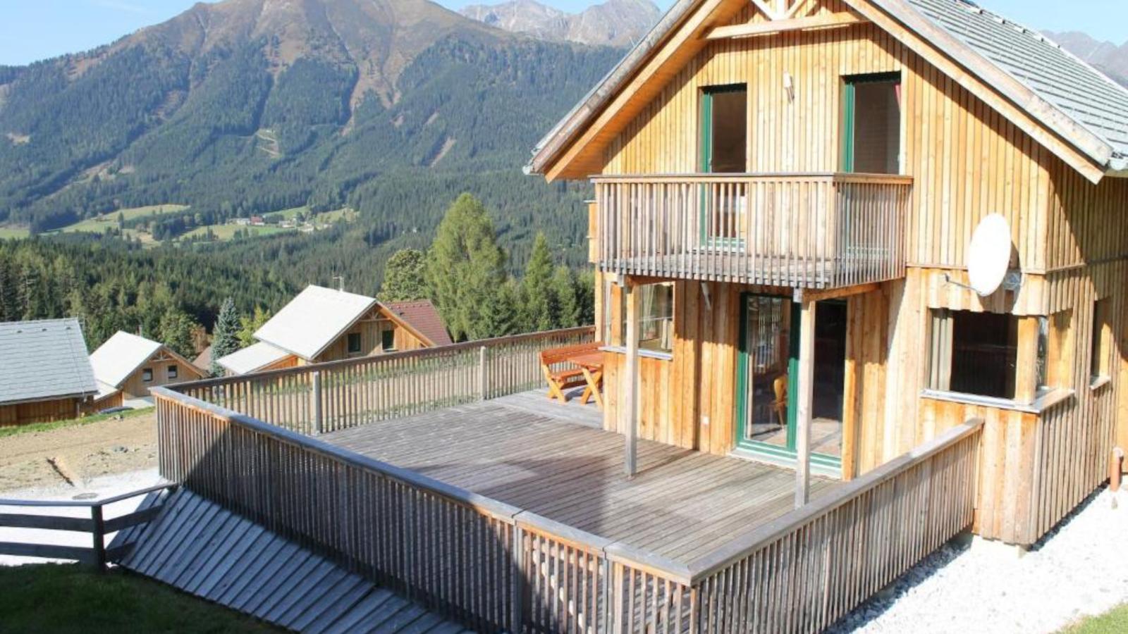 Tauern Lodge-Buitenkant zomer