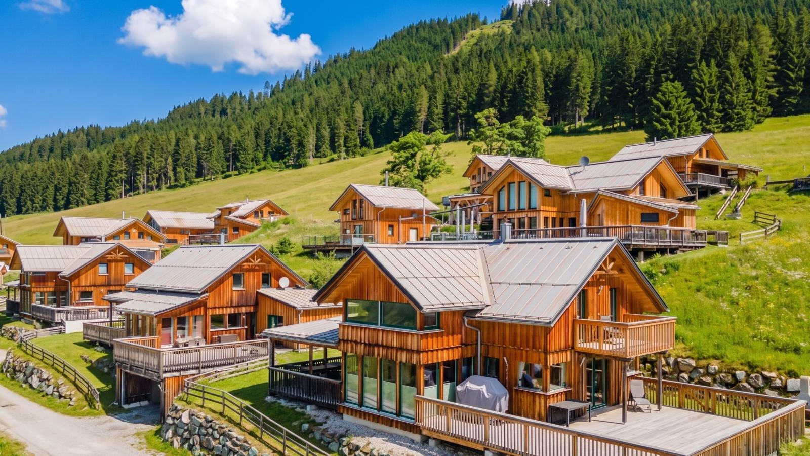 Tauern Lodge - Exterior in summer