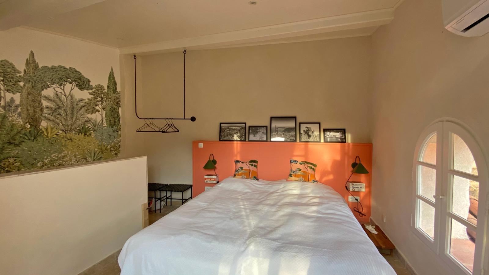 Les Roches du Sud-Bedroom