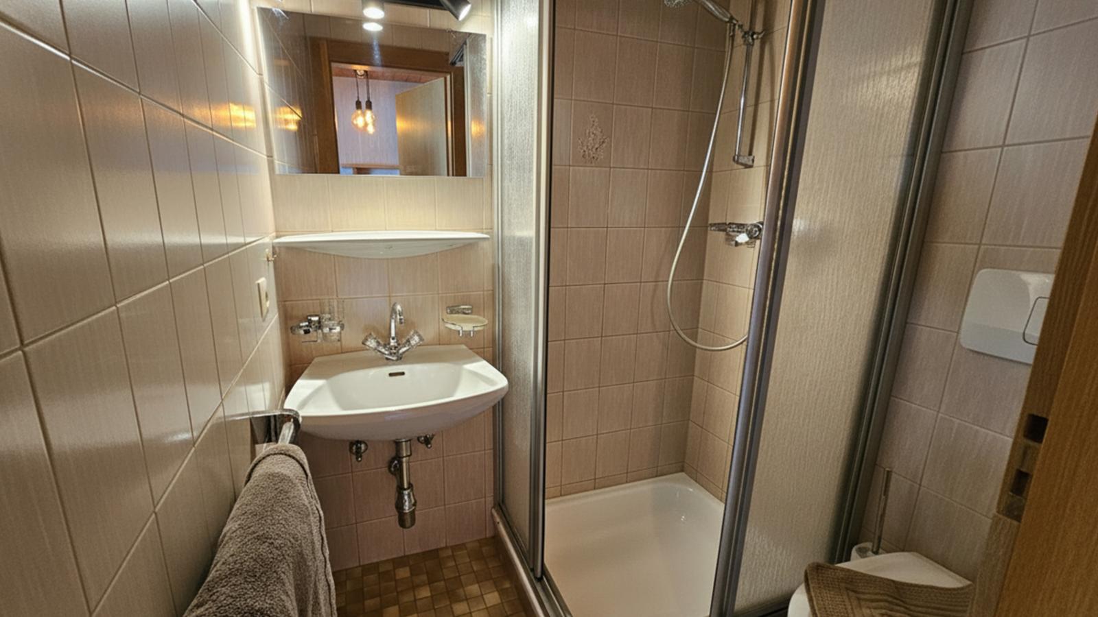 GG Haus Zillertal-Badkamer