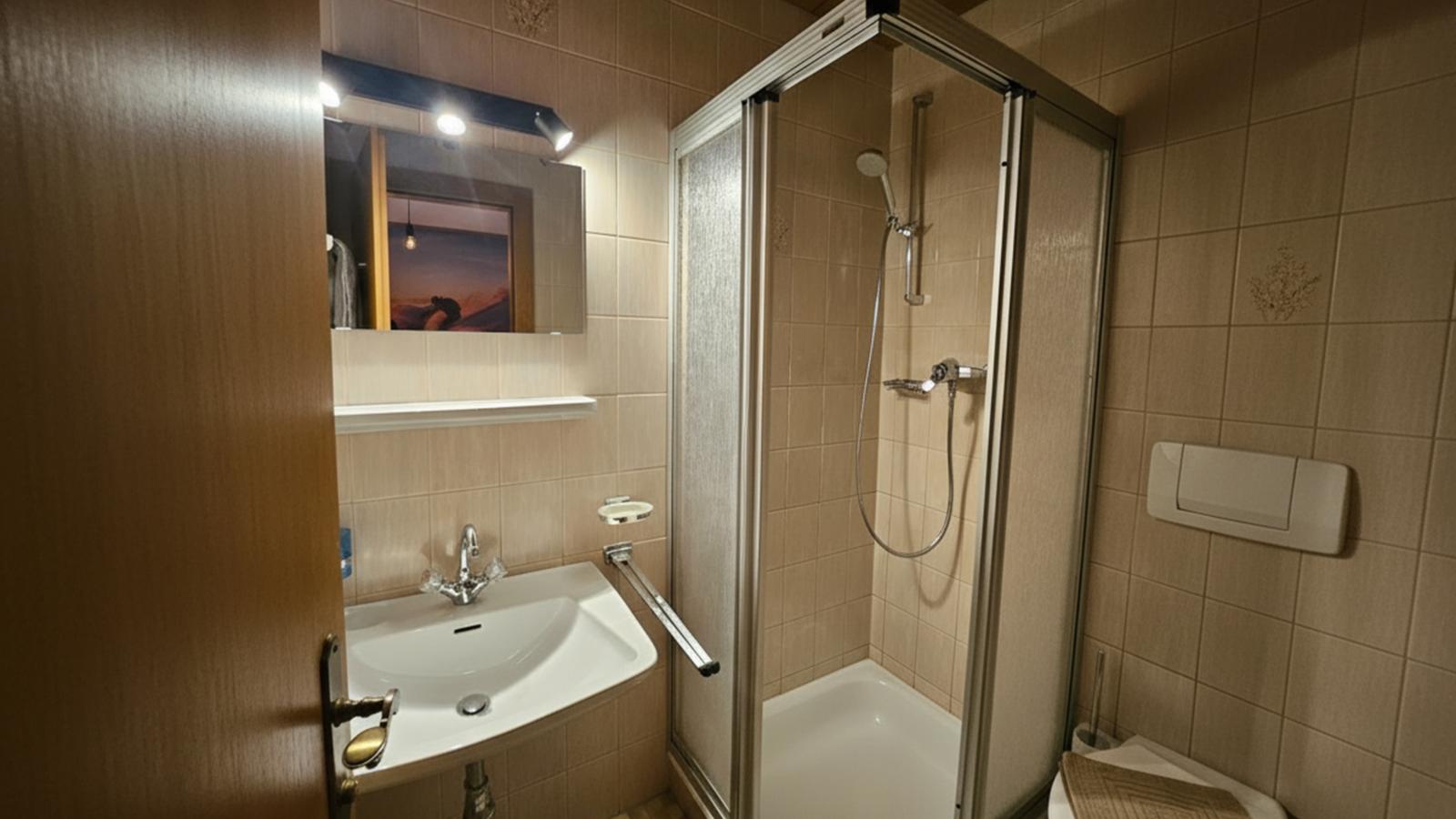 GG Haus Zillertal-Badkamer