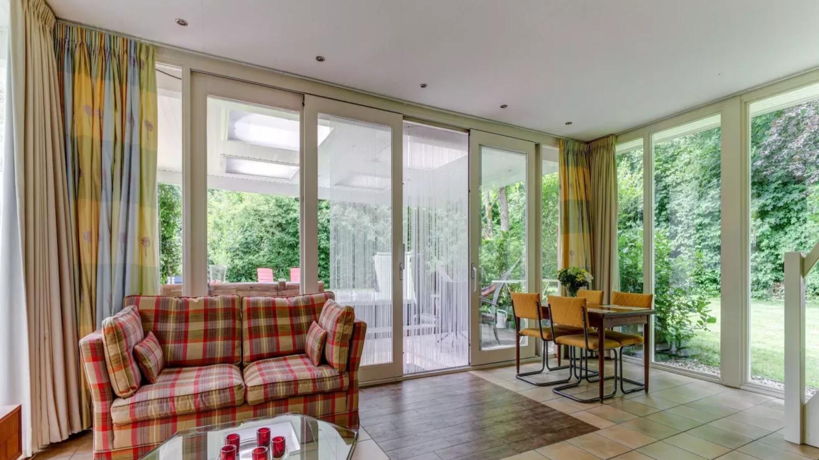 Wellnesshuisje Engelse Tuin-Living room