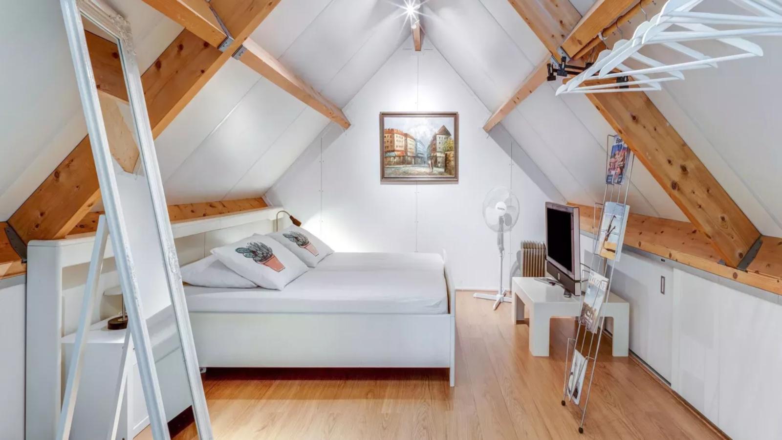 Wellnesshuisje Engelse Tuin-Bedroom