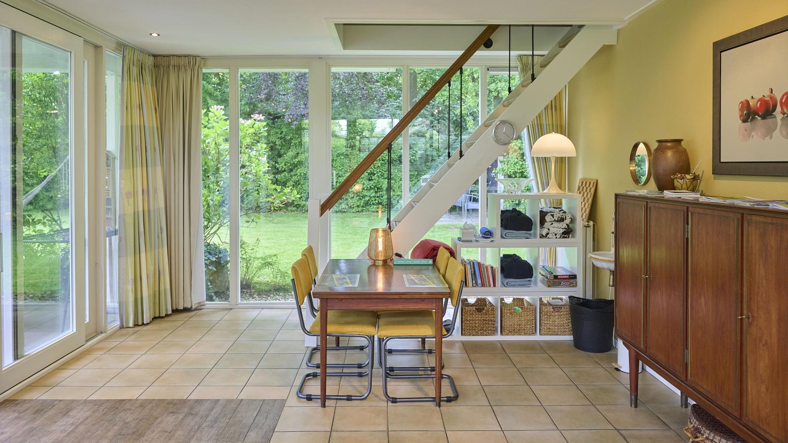 Wellnesshuisje Engelse Tuin - Eetkamer