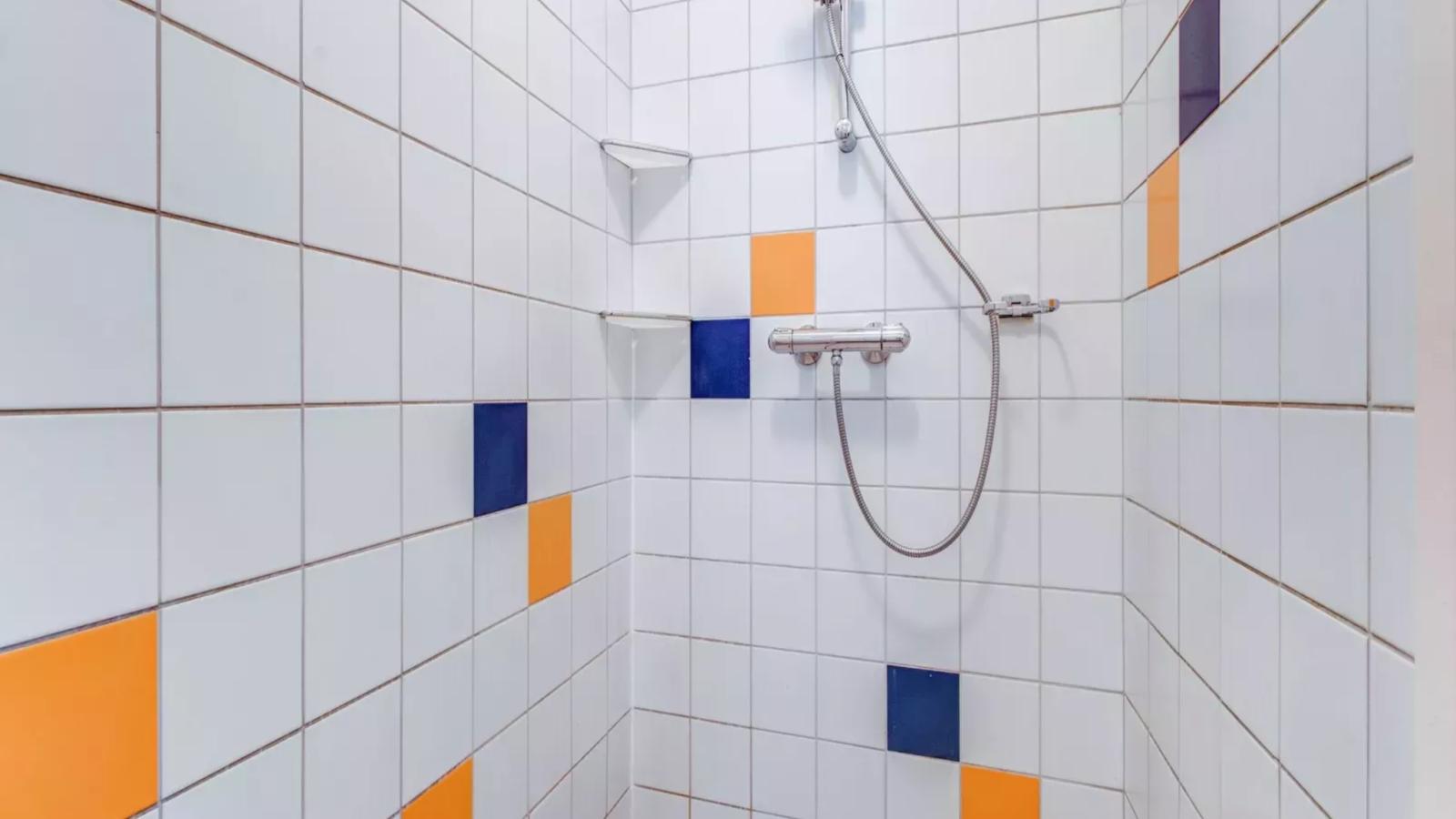 Wellnesshuisje Engelse Tuin-Bathroom