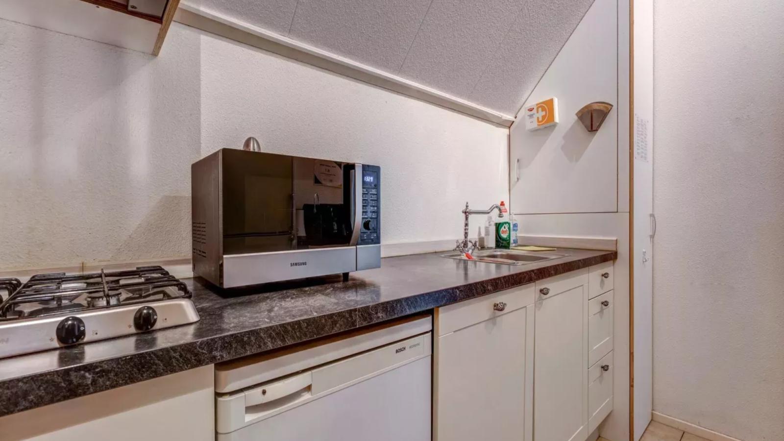 Wellnesshuisje Engelse Tuin-Kitchen