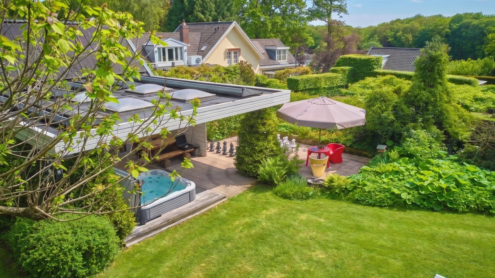Wellnesshuisje Engelse Tuin - Buitenkant zomer