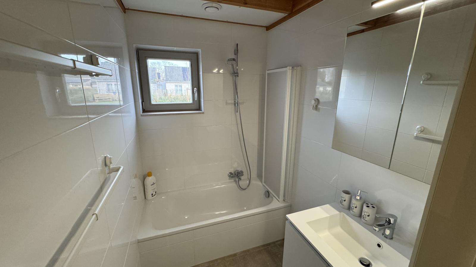 Westhinder II H23-Badezimmer