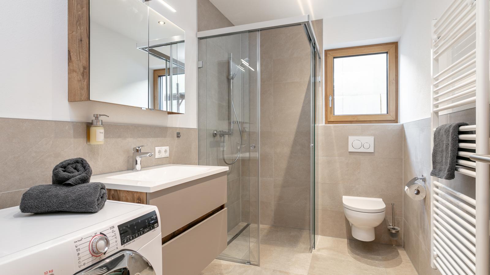 OberhAUSZEIT-Badkamer