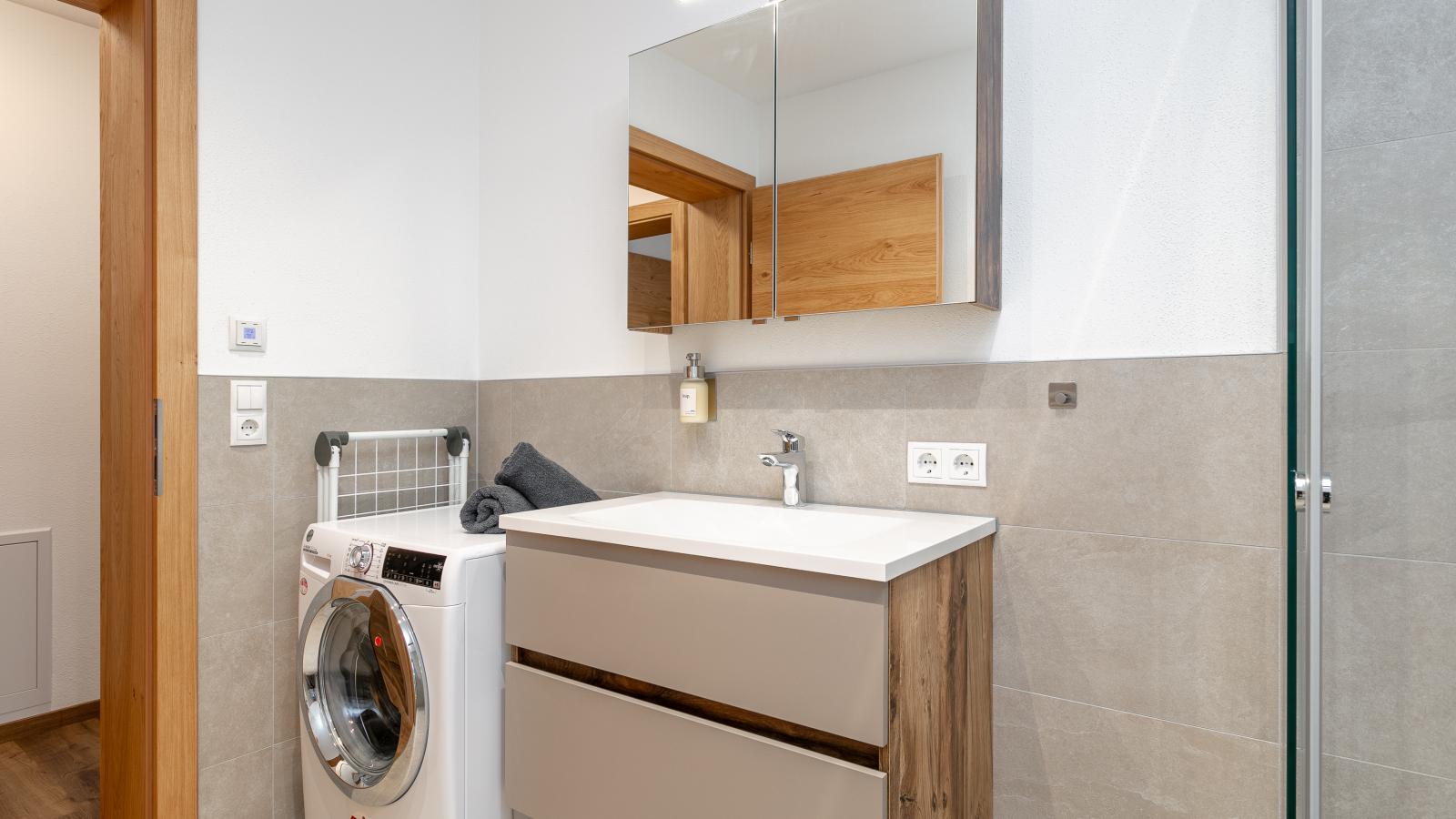 OberhAUSZEIT-Badkamer